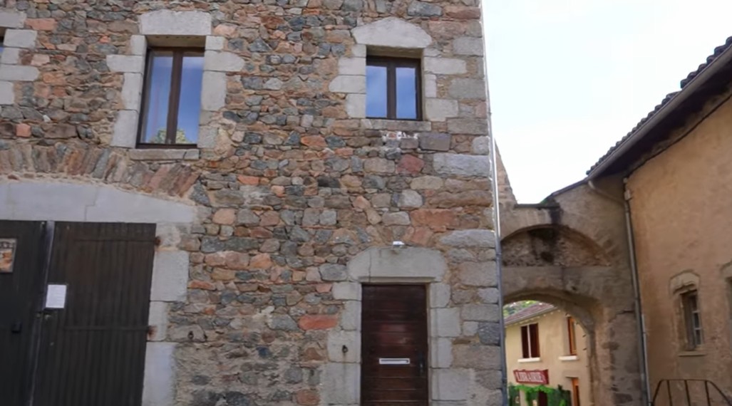 You are currently viewing Saint-Just-en-Chevalet : que voir, que faire et pourquoi découvrir ce village de la Loire ?